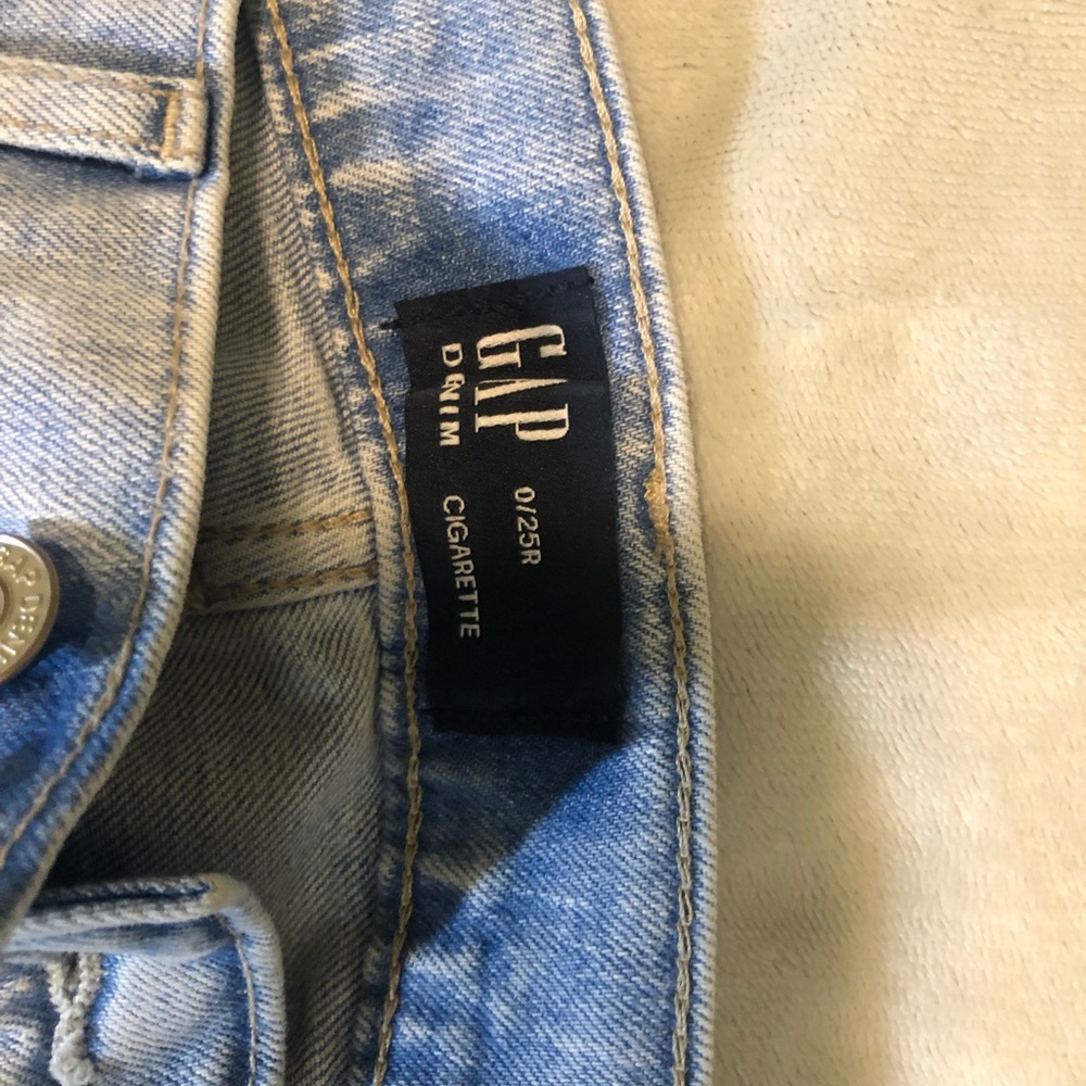 Gap denims jeans size (0/25R) ‘cigarette’